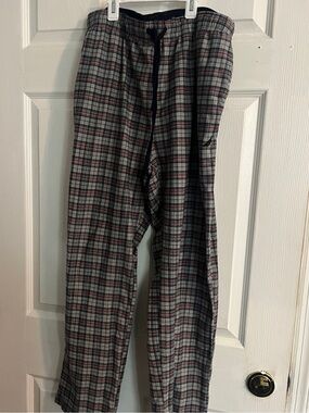 Nautica Men's Plaid Jogger Pants in Gray with Red Accents